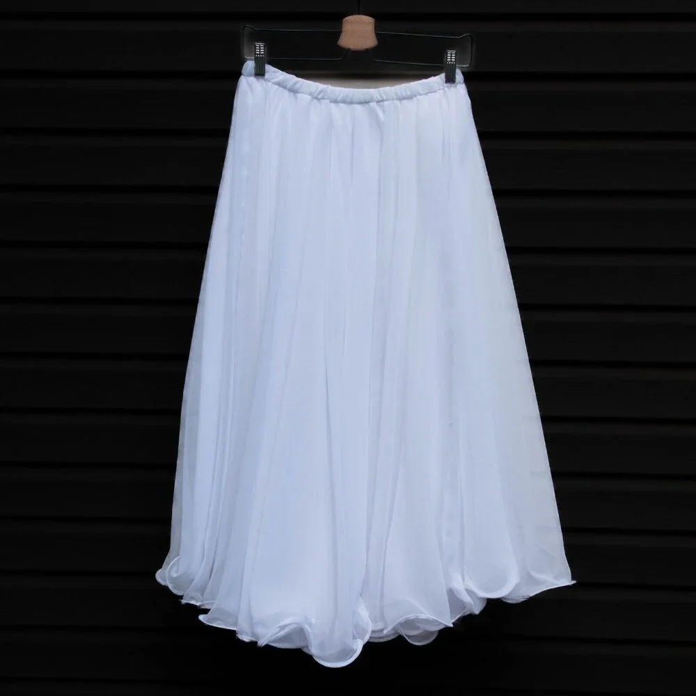 White Petticoat Underskirt Ruffled Lined Puffy & Full 33" L Quinceañera Wedding - Picture 2 of 5
